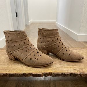 Michael Kors Uma Flat Bootie Size 6